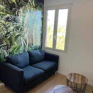 https://appartement-nice-ouest-au-calme-10-minutes-de-la-plage.fr-provencehotel.com